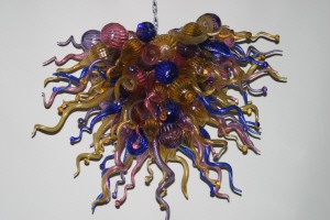 Chandelier 102_0293, by Robert Kuster